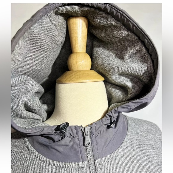 Under Armour Coldgear Loose Hooded Full Zip Jacket Size 2XL Grey LKNW Cond. - Picture 6 of 11